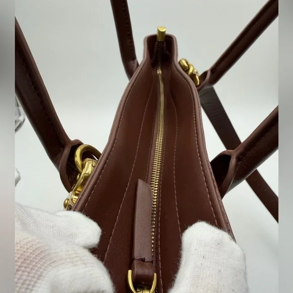 R.Riveter ELEANOR TOTE Chocolate Leather - Picture 5 of 10